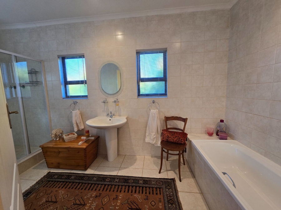 3 Bedroom Property for Sale in Kiepersol Free State